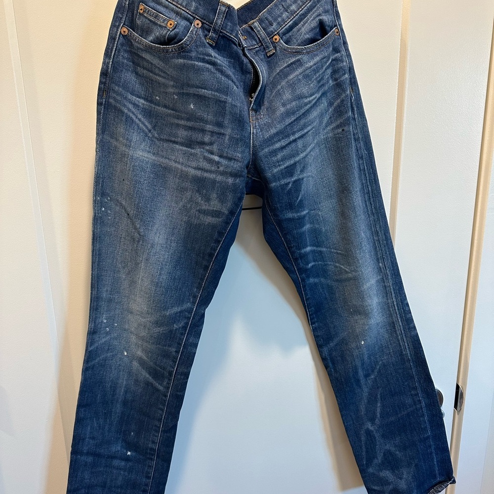 Women’s Distressed Slim Boyfriend Jeans